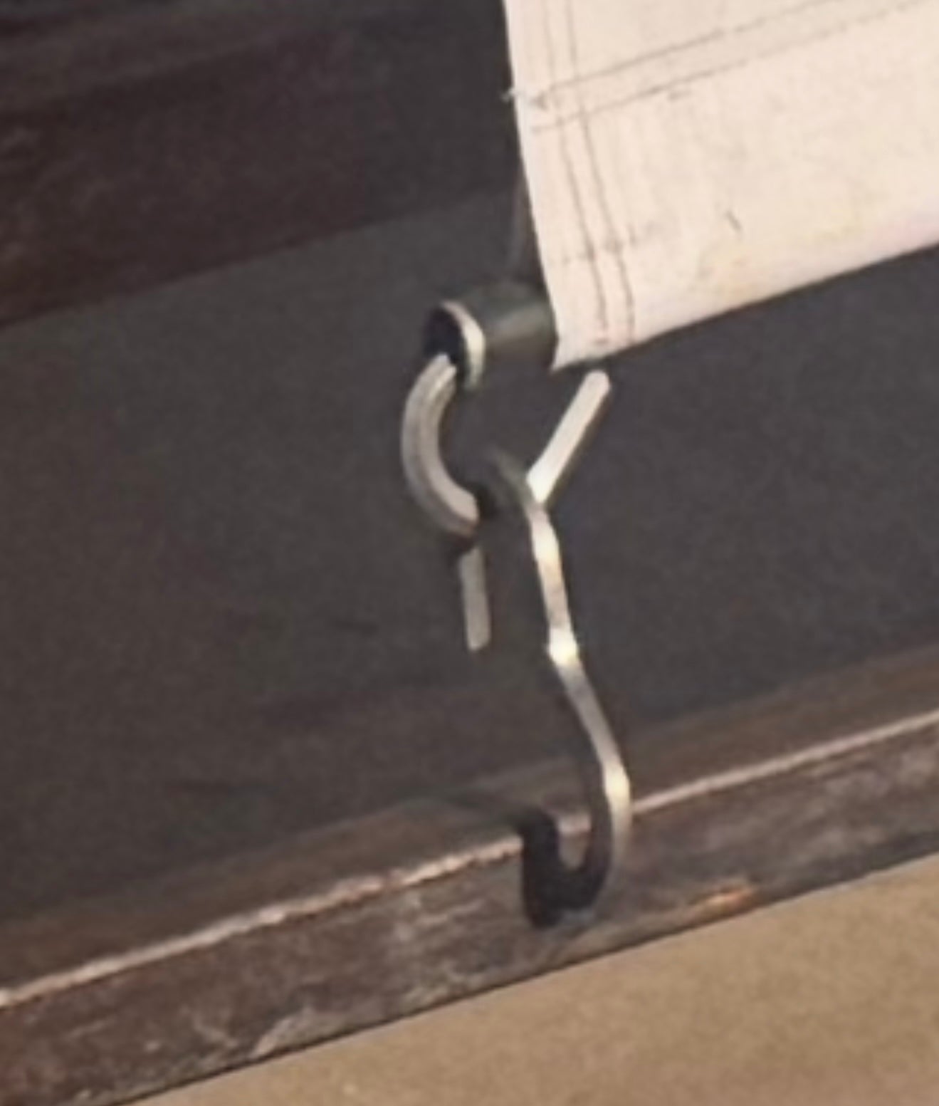 ShadeLock™ Lock Rod